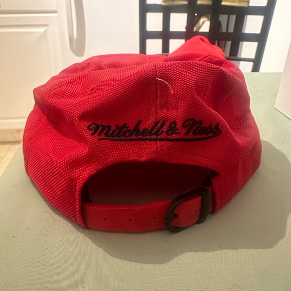 Mitchell and ness chicago hat fitted hardwood classics cap adjustable - Picture 2 of 6